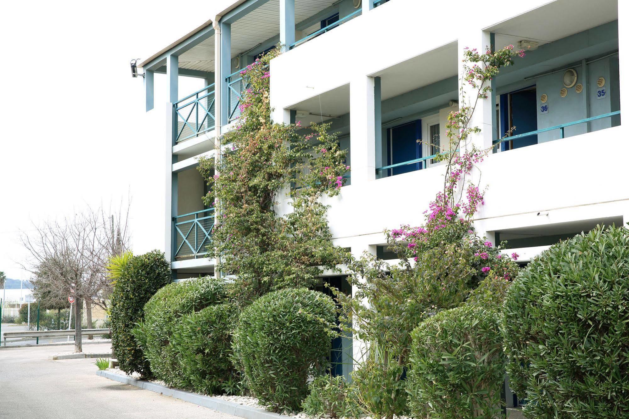 B&B Hotel Toulon La Seyne Sur Mer Luaran gambar